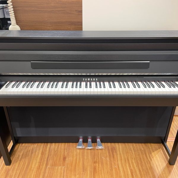 YAMAHA／CLP-785<br />
（展示品現品）<br />
通常412,500円<br />
→371,250円！