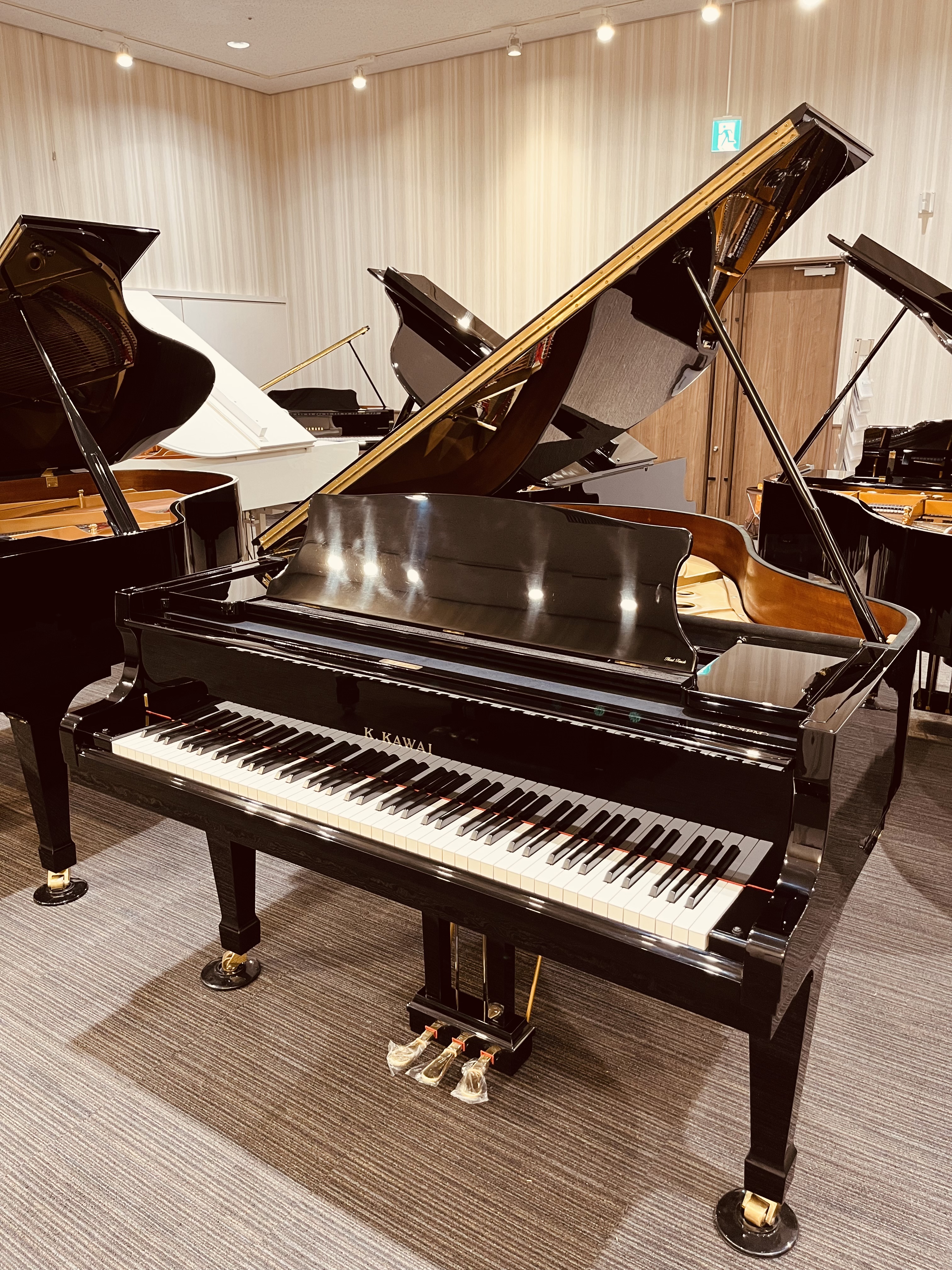 中古グランドピアノKAWAI RX3PM