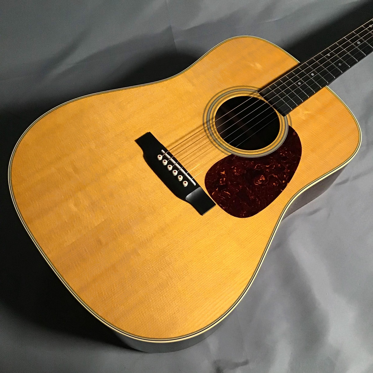 アコースティックギター【Martin】D-28 Standard