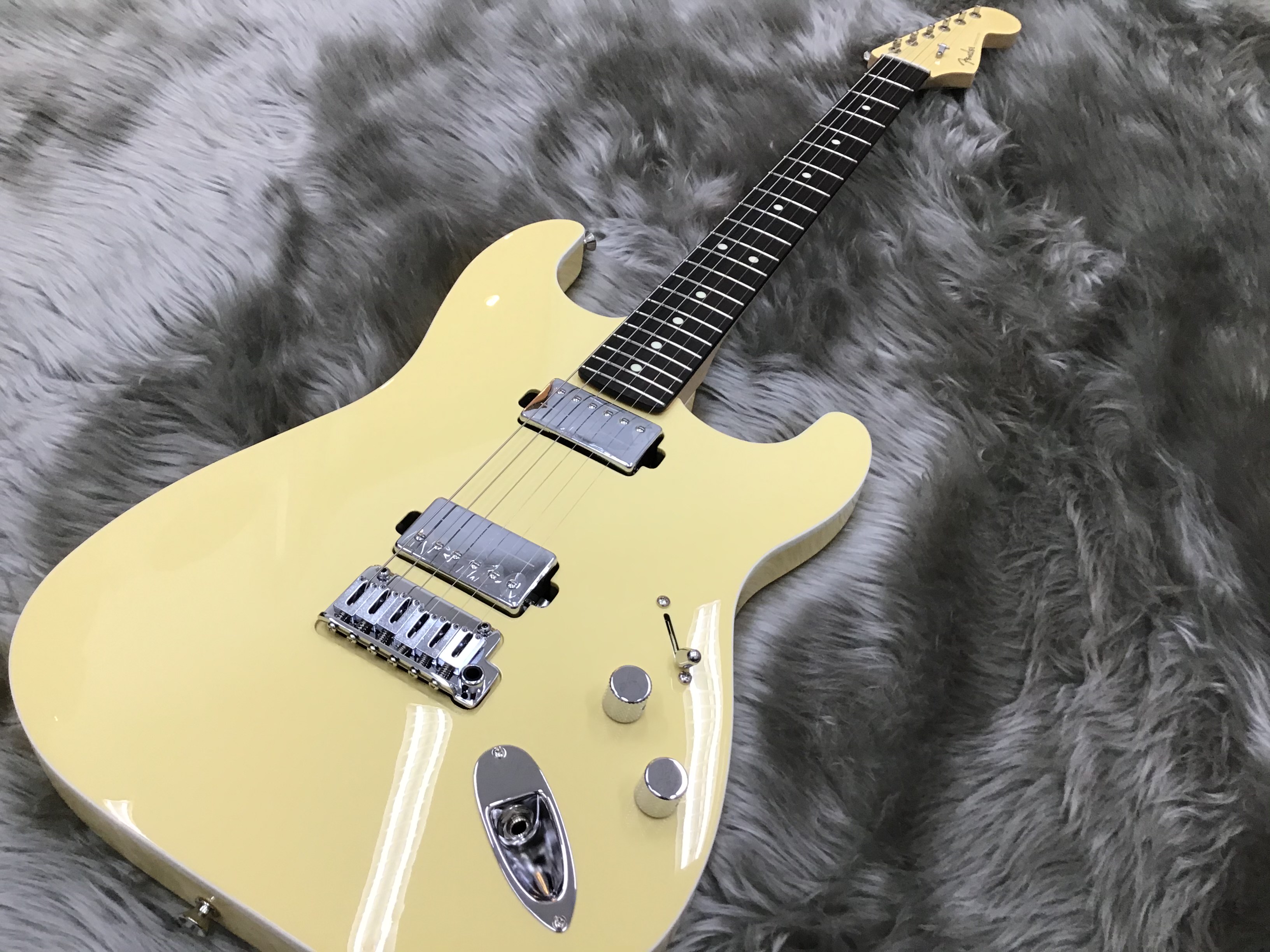 FenderMami ST Omochi