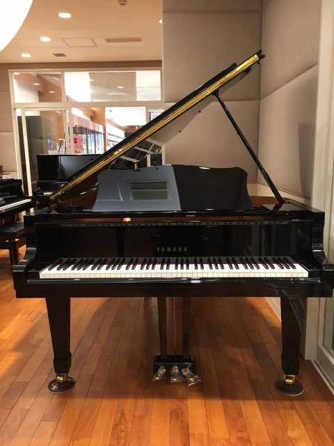 中古グランドピアノYAMAHA C5
