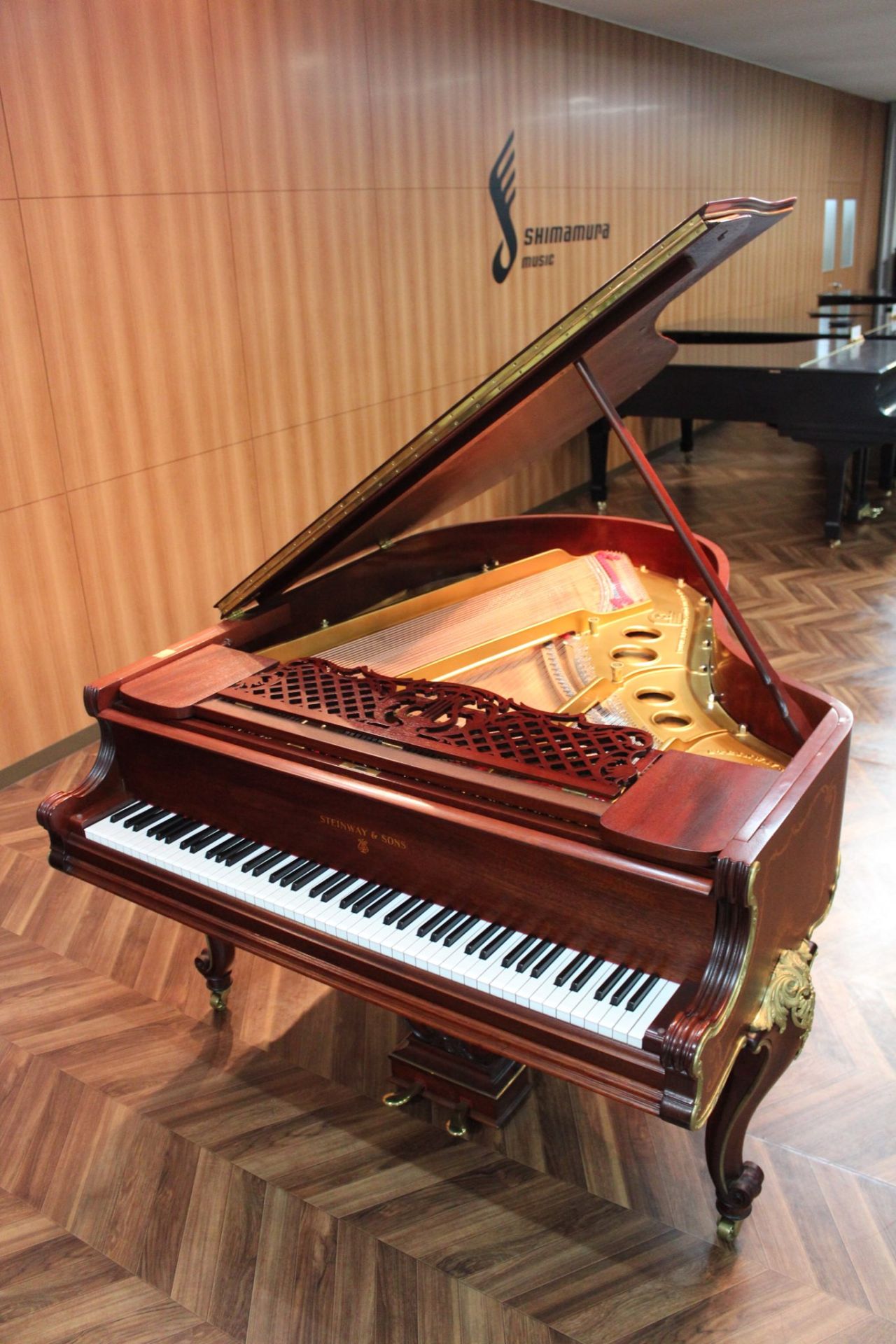 島村楽器ピアノセレクションセンター（埼玉県）展示STEINWAY　O-180