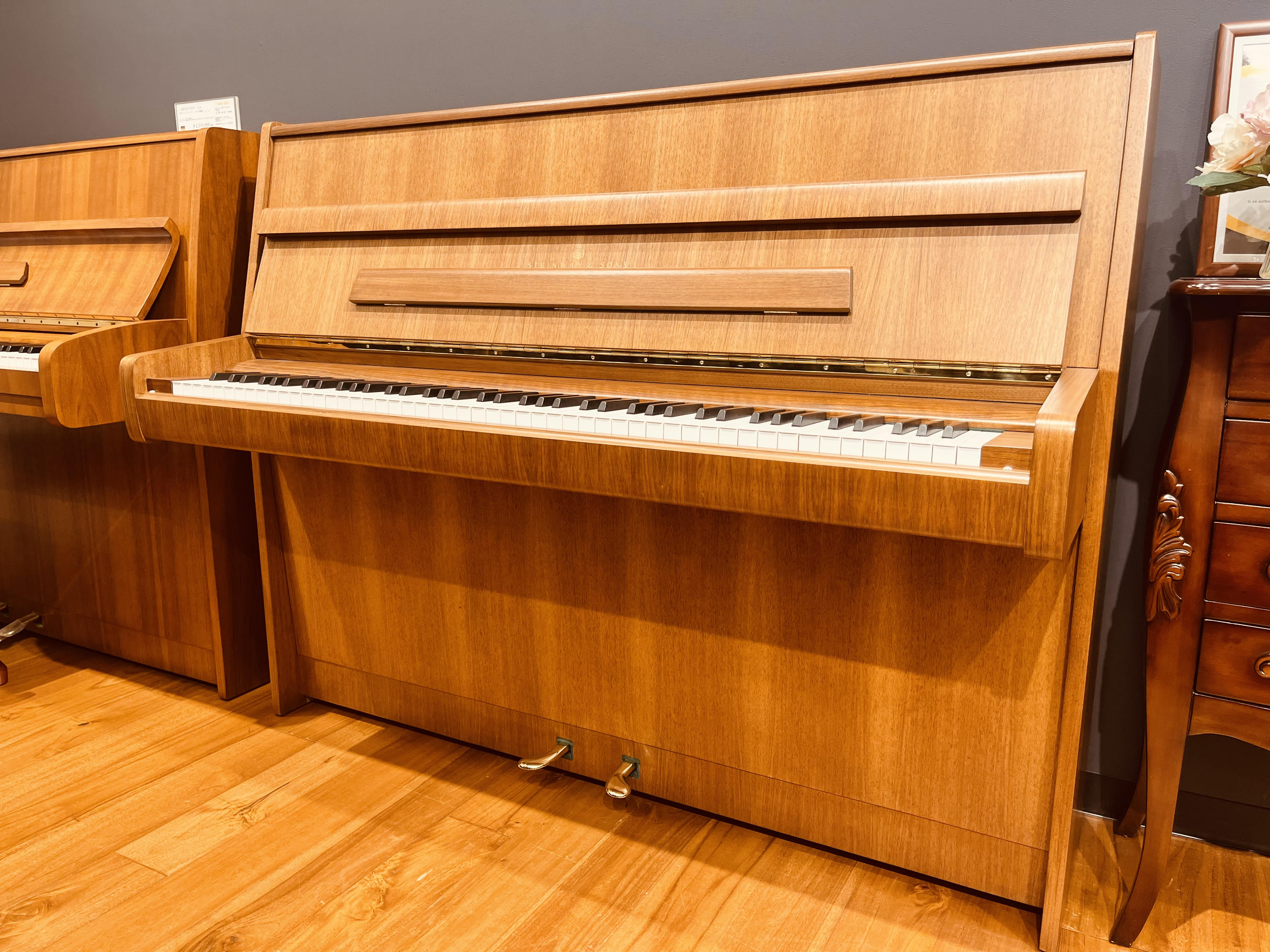 中古アップライトピアノ (ドイツ製)STEINWAY Z-114【新入荷】