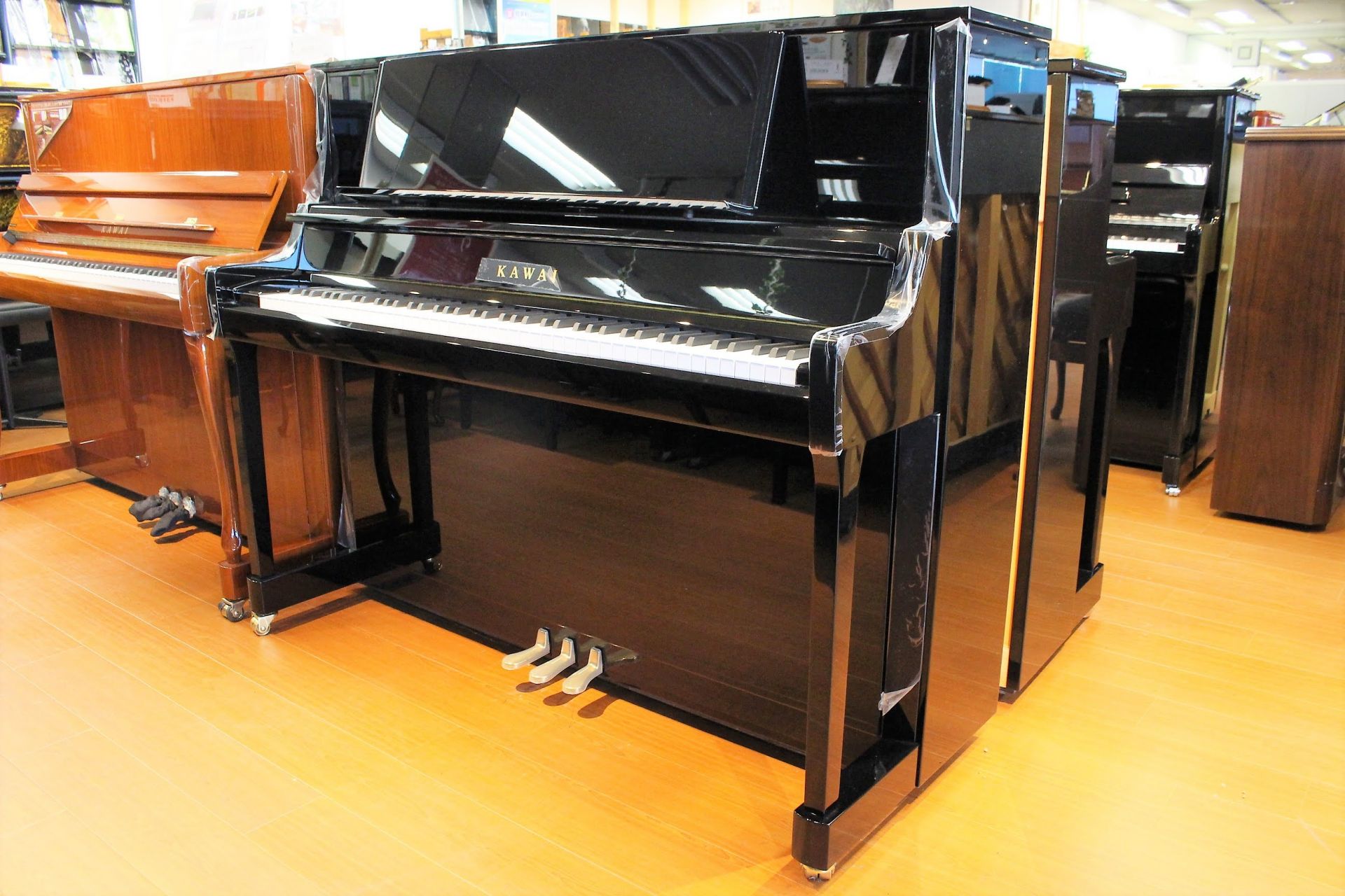 中古アップライトピアノKAWAI/K400