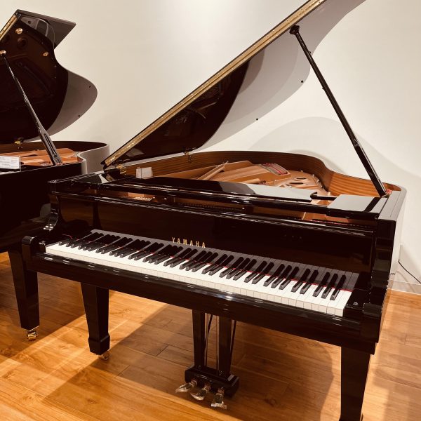 YAMAHA/C3L（中古）<br />
2007年製造<br />
￥2,068,000（税込）