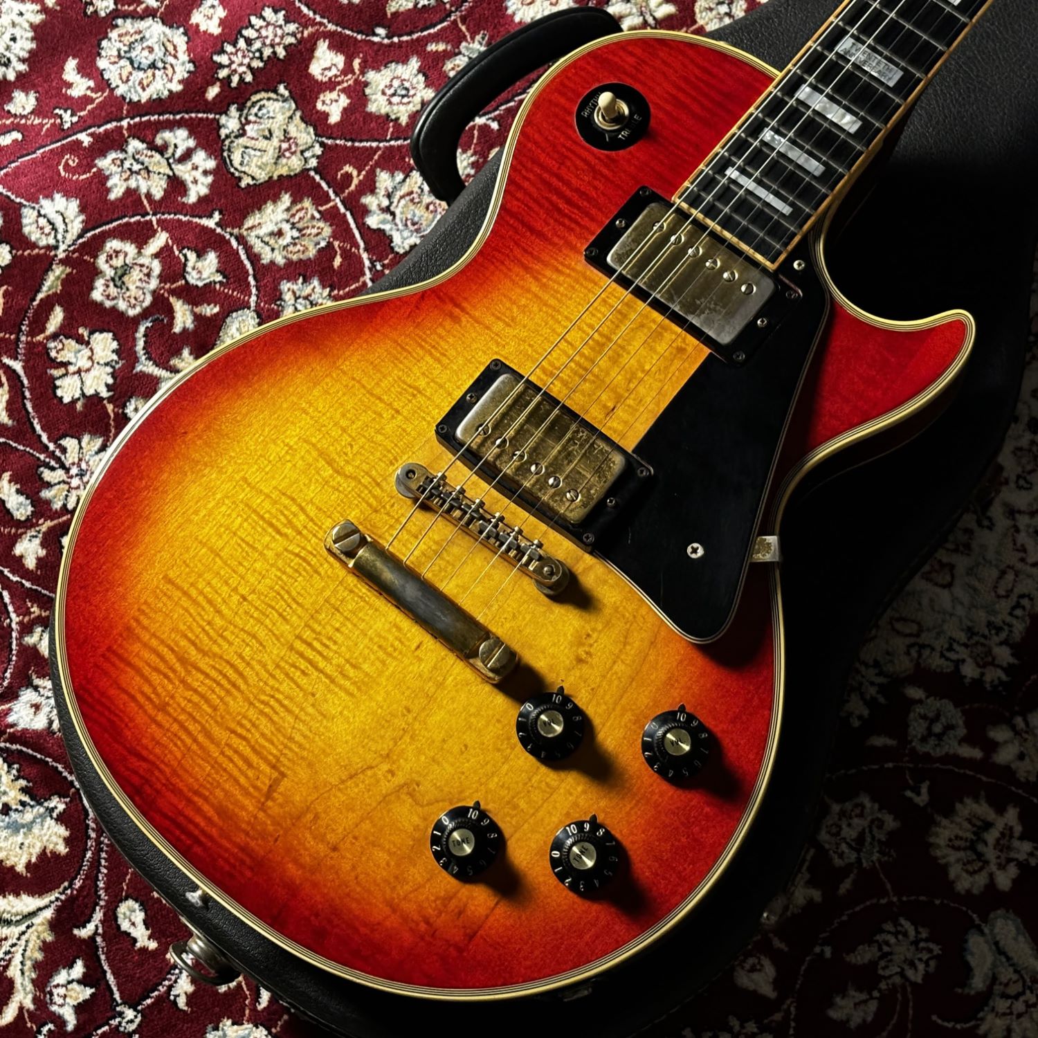 GibsonLes Paul Custom Twentieth Anniversary Cherry Sunburst