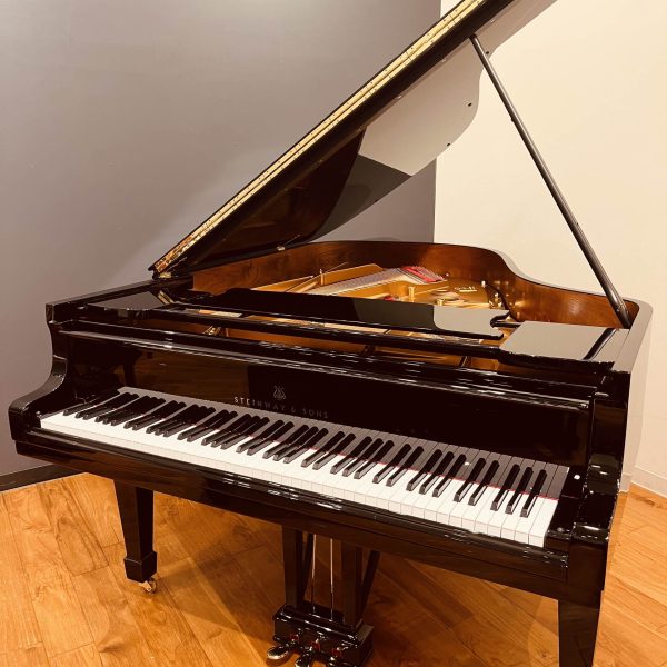 STEINWAY／A-188（1958年製）<br />
￥13,200,000（税込）<br />
