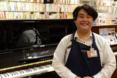 スタッフ写真 副店長・デジタルアドバイザー 藤原