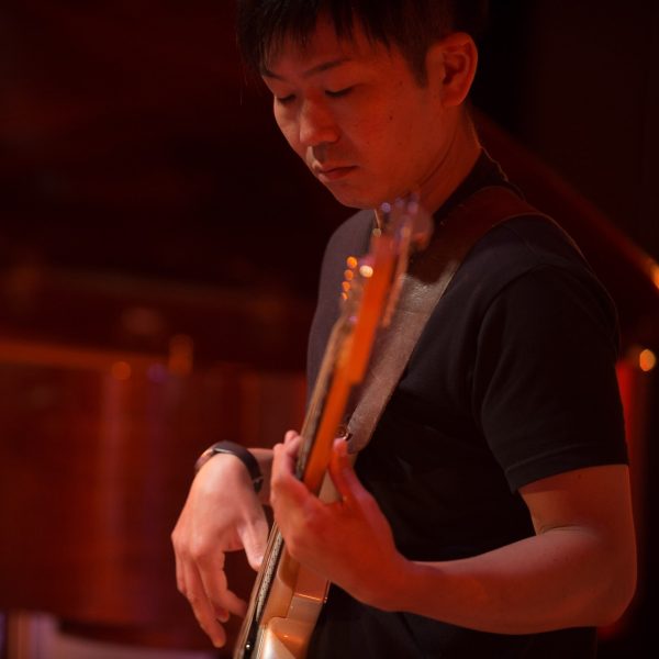 村田　博志<br />
(木)