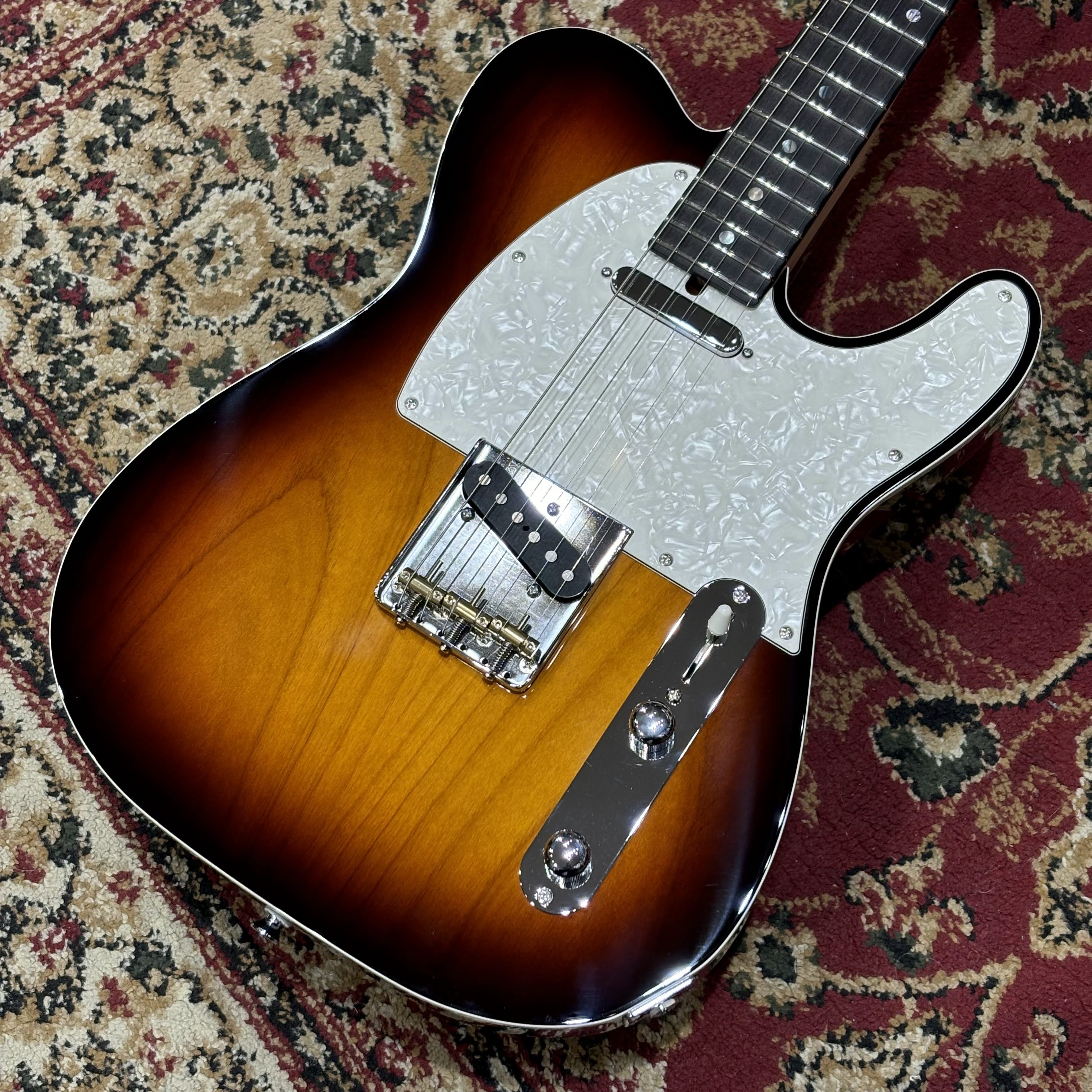 James Tyler JapanTYLERBASTER ”Tabacco Sunburst ” 