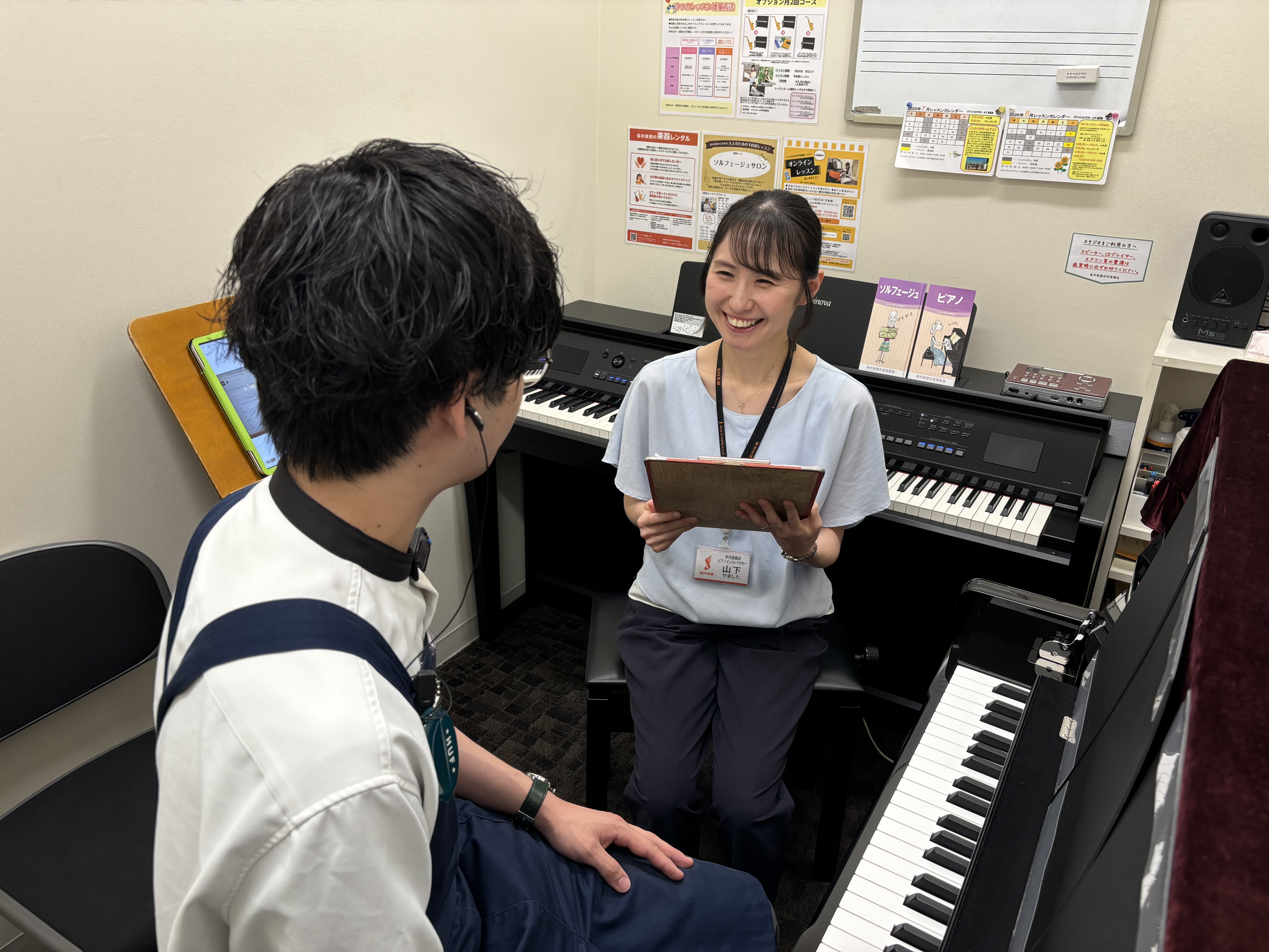 伊丹市・宝塚市近辺にお住まいの皆さん、こんにちは！島村楽器イオンモール伊丹昆陽店で、大人のための予約制音楽教室『ピアノサロン・ソルフェージュサロン』でレッスンを担当しております、ピアノインストラクターの山下です。特に教室にご興味のある方は「体験レッスンってどんな感じかな？」と気になりつつも、「いきな [&hellip;]