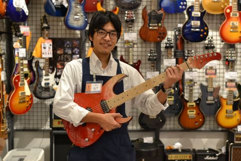 スタッフ写真 エレキギター、エフェクター 山下