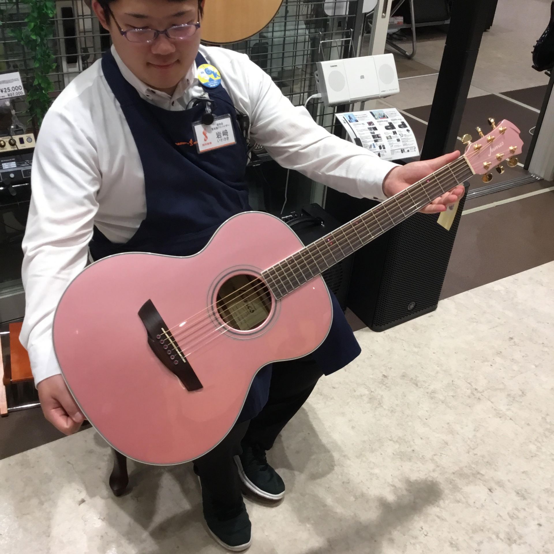 皆さん、こんにちは。島村楽器 ららぽーと磐田店 アコースティックギター担当の横田です。 今回は「かわいいギターでギターライフ始めてみませんか？」のコーナーということで、かわいいギターをご紹介したいと思います。 第2回目のギターは、、、島村楽器オリジナルブランド「[!!James!!]」から発売されて […]