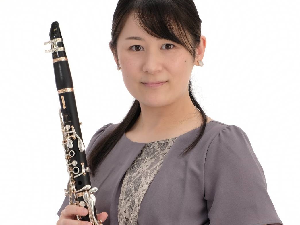 CONTENTS体験レッスンのお申込方法お問い合わせ今井　彩音（いまい　あやね）　担当曜日:金曜日 クラリネット モーツァルトがこよなく愛したと言われるクラリネット。木管楽器では一番広い音域を誇り、キュートな音色から重厚な響きまで、多彩な表現力を持っています。室内楽や吹奏楽・ビッグバンドジャズに至る […]