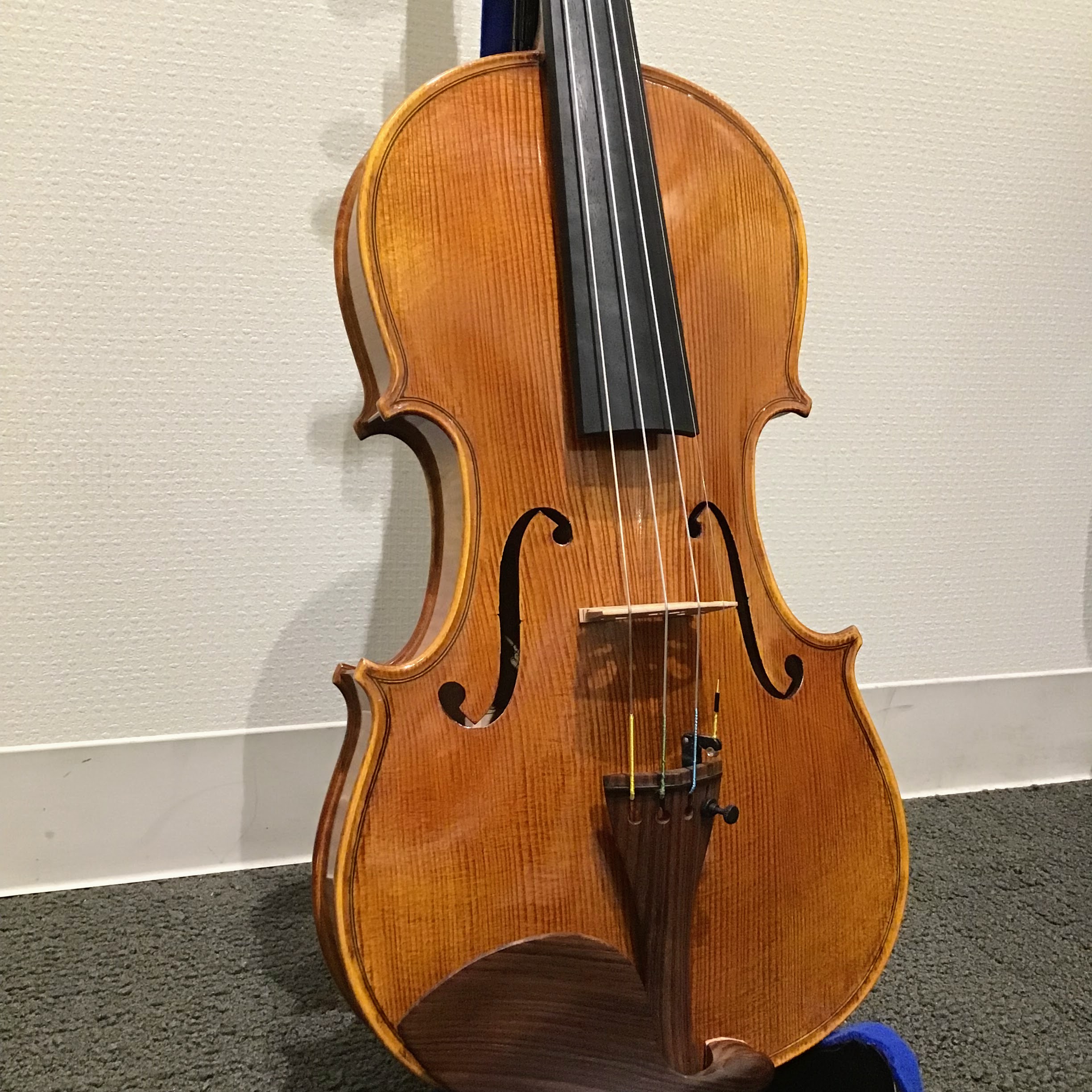 バイオリン　4/4サイズ　本体のみ期間限定展示　Ivan Petrov（イヴァン・ペトロフ）IPN-01