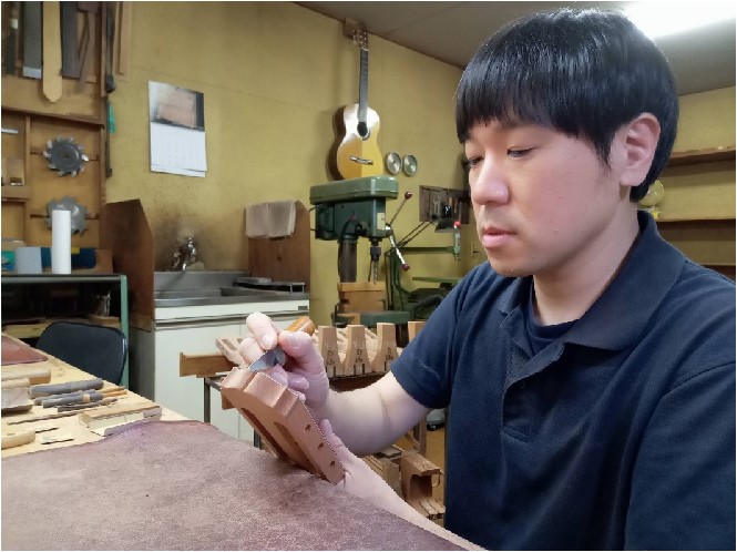 河野ギター製作所齋藤 勝