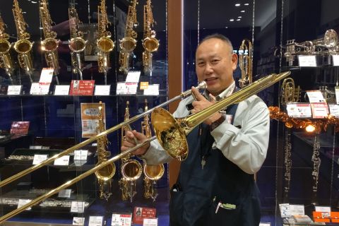 スタッフ写真 管楽器 村瀬