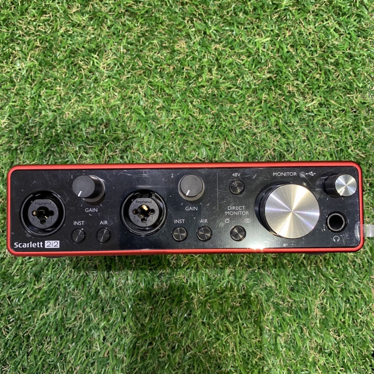 オーディオインターフェイスScarlett 2i2 (3gen) 展示品
