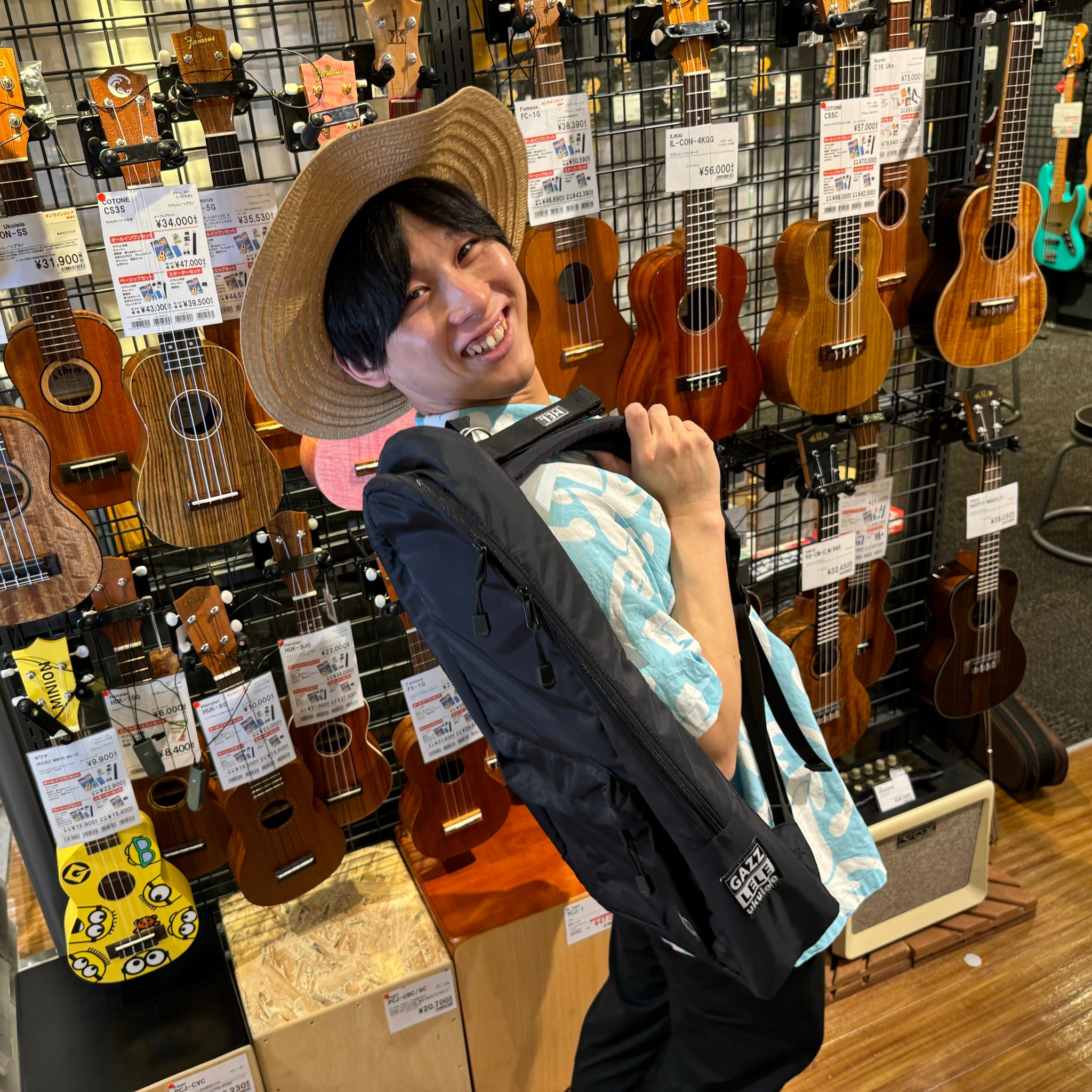 MEI×GAZZLELEコラボレーションウクレレバッグ