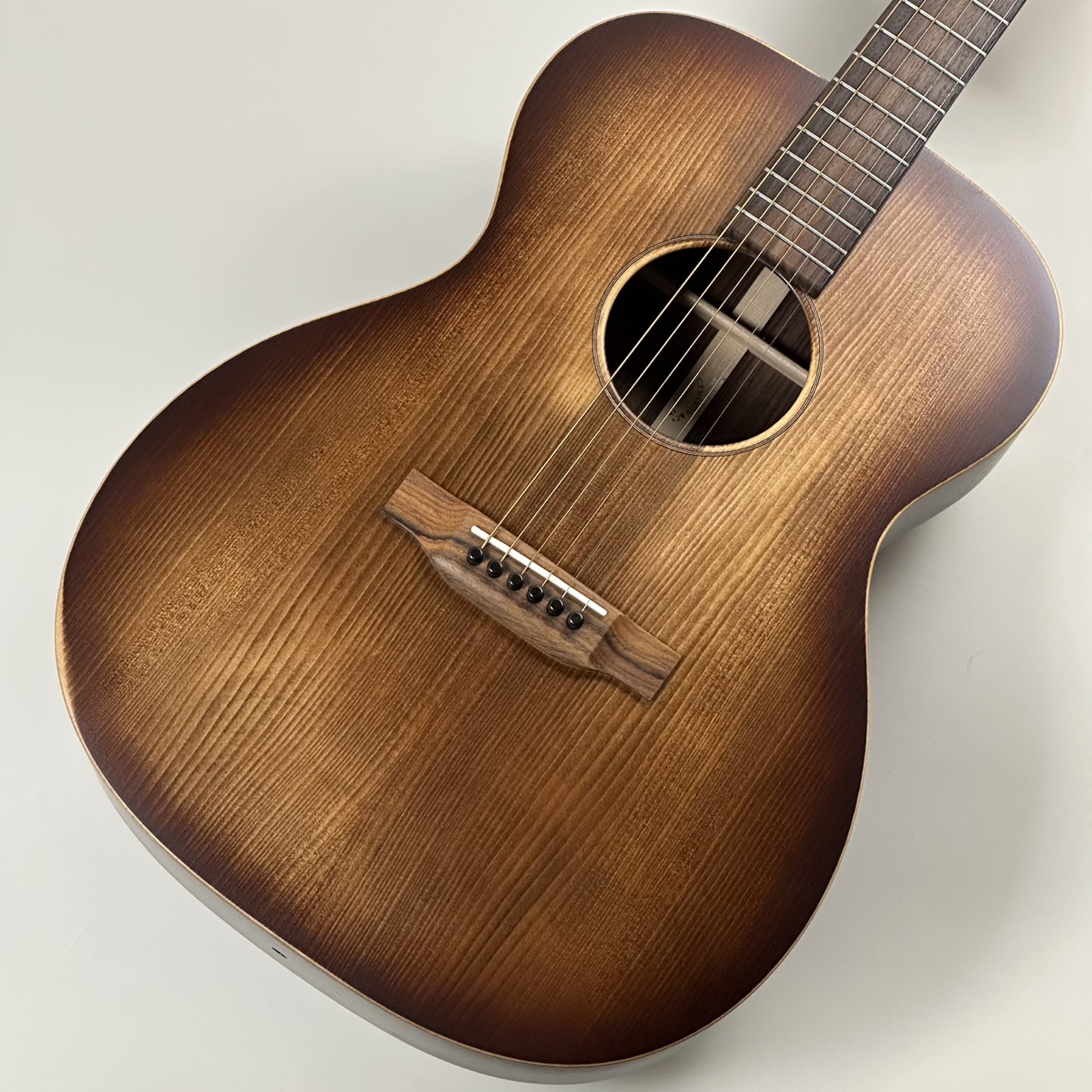 アコースティックギター000-16 StreetMaster