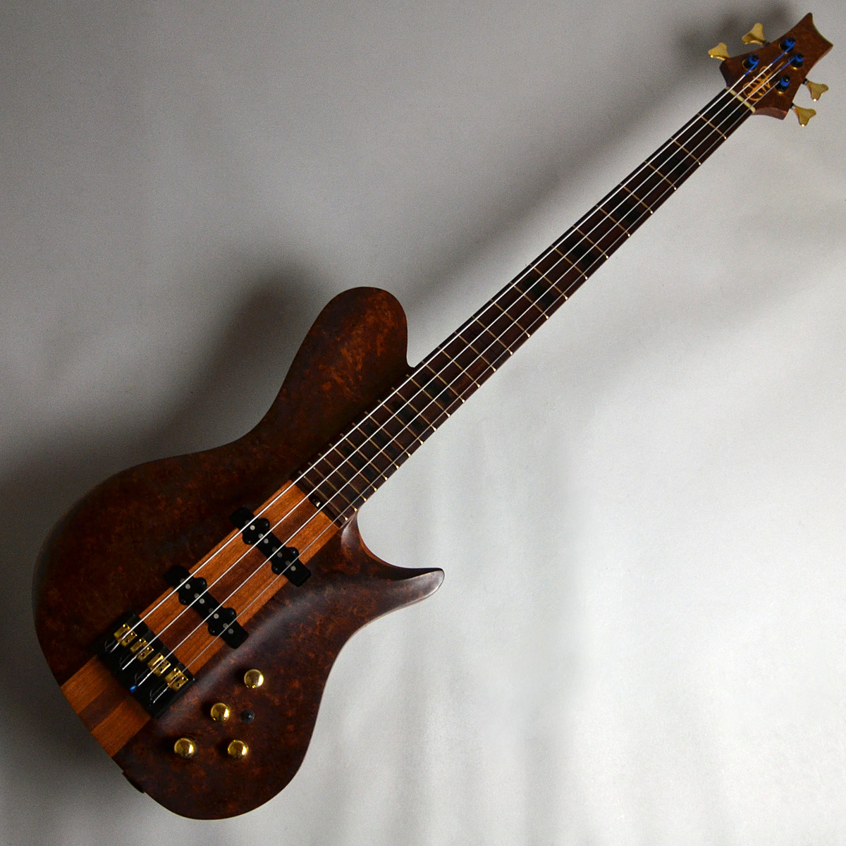エレキベースWARRIOR 4st Burl 2015