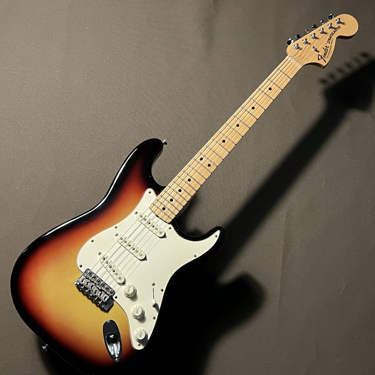 Fender中古 Custom Shop ‘69 Stratocaster 3Tone Sunburst【Abigail Ybarra P.U】【1998年製】