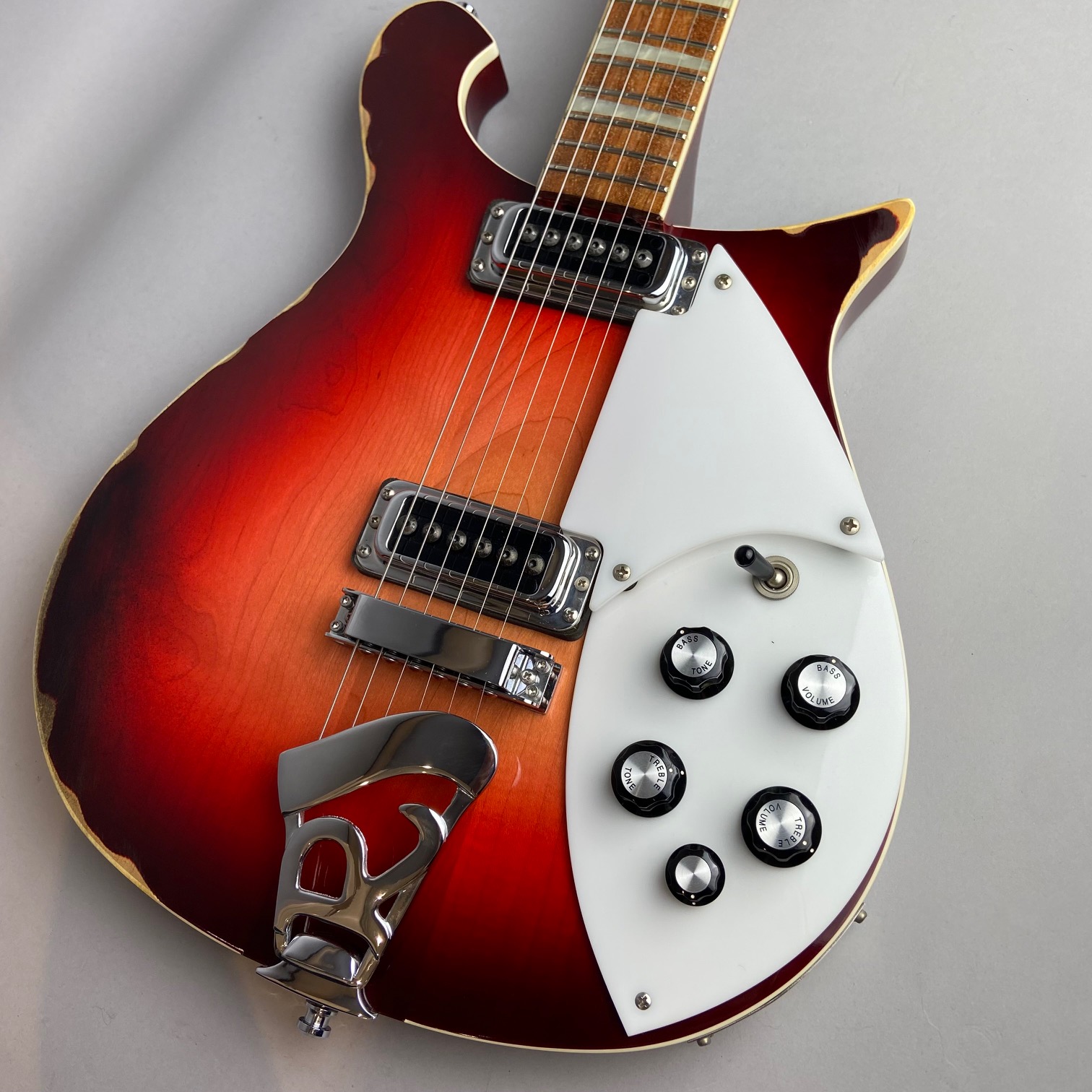 Rickenbacker 中古 620 FG