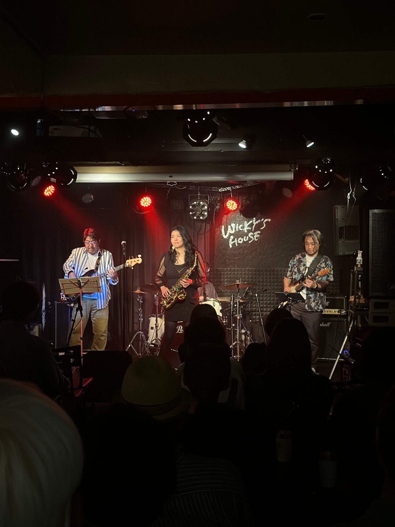 藤野美由紀 鹿児島 FUNK JAM 皆さんこんにちは！ 島村楽器アミュプラザ鹿児島店サックスインストラクターの舟木です！ 1年半ぶりにFunky Saxプレーヤー藤野美由紀さんに鹿児島にお越しいただき 鹿児島FUNK JAMを開催いたしました♪ これまでも「ジャムセッションセミナー」を開催して参り […]