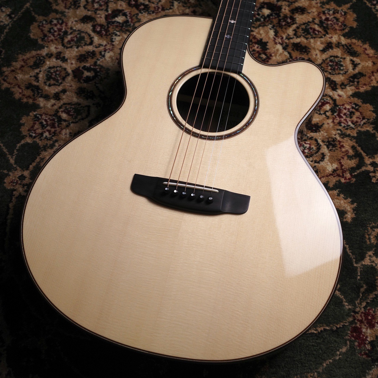 ASTURIASGrand Solo LTD/Jewel Crown