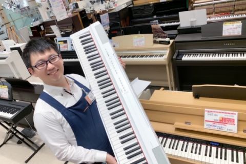 スタッフ写真 ピアノ・デジタル楽器担当 森田