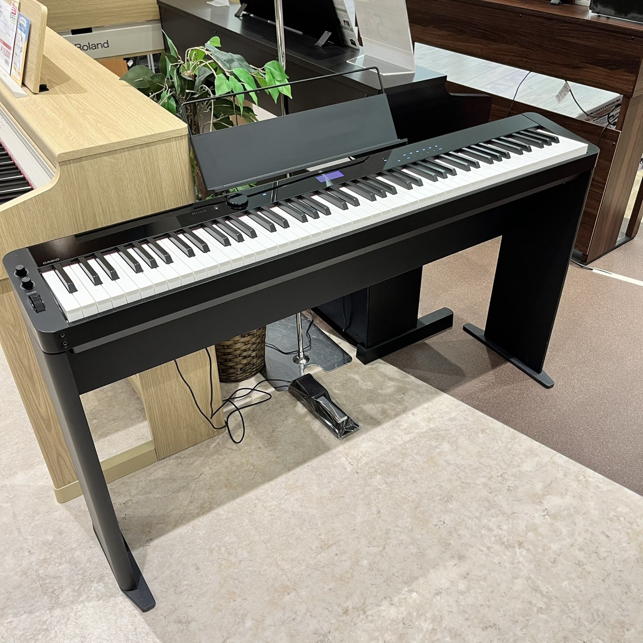 中古電子ピアノカシオ　PX-S3000/BK(ブラック)　※2020年製造