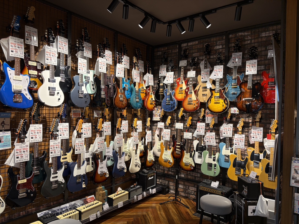 ギター選びは金町店へ！ 島村楽器マークイズ葛飾かなまち店ではエレキギター、アコースティックギターともに約70本展示しております！ギター選びはぜひかなまち店へ！！ CONTENTSご相談はこちらから！金町店で選ぶメリット！安心のアフターフォロー当店に展示していない商品もお取り寄せ可能です！ギタービギナ […]
