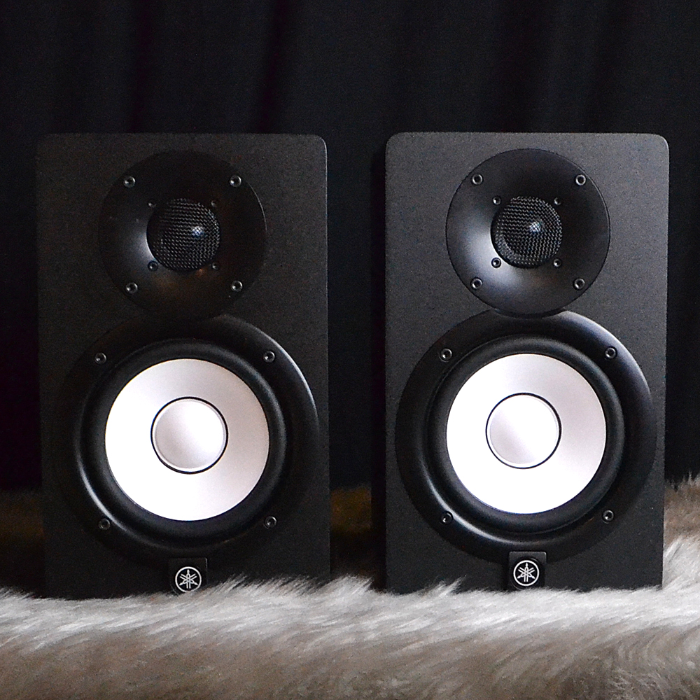 【入荷情報】YAMAHA – 中古 HS5 Powered Studio Monitor ペア【S/N①:JFXO01010、S/N②:JFXO01217】