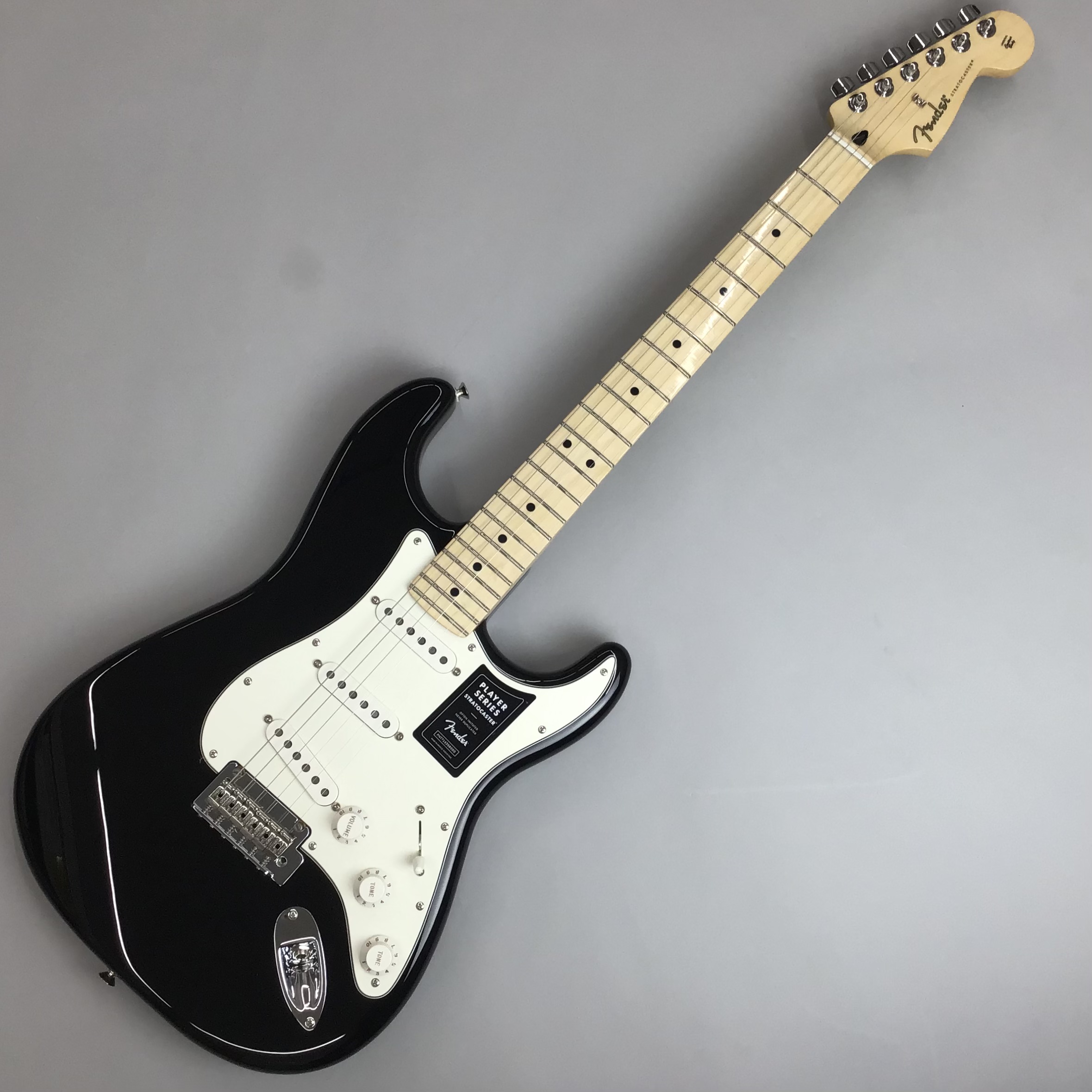 皆さん、こんにちは。エレキギター担当の若林です。 今回はFender PLAYER STRAT MNをご紹介します。 **Fender　PLAYER STRAT MN　BLK 　 |*商品名|*販売価格（税込）| |[!! PLAYER STRAT MN!!]|¥82,170円（税込）| Strat […]