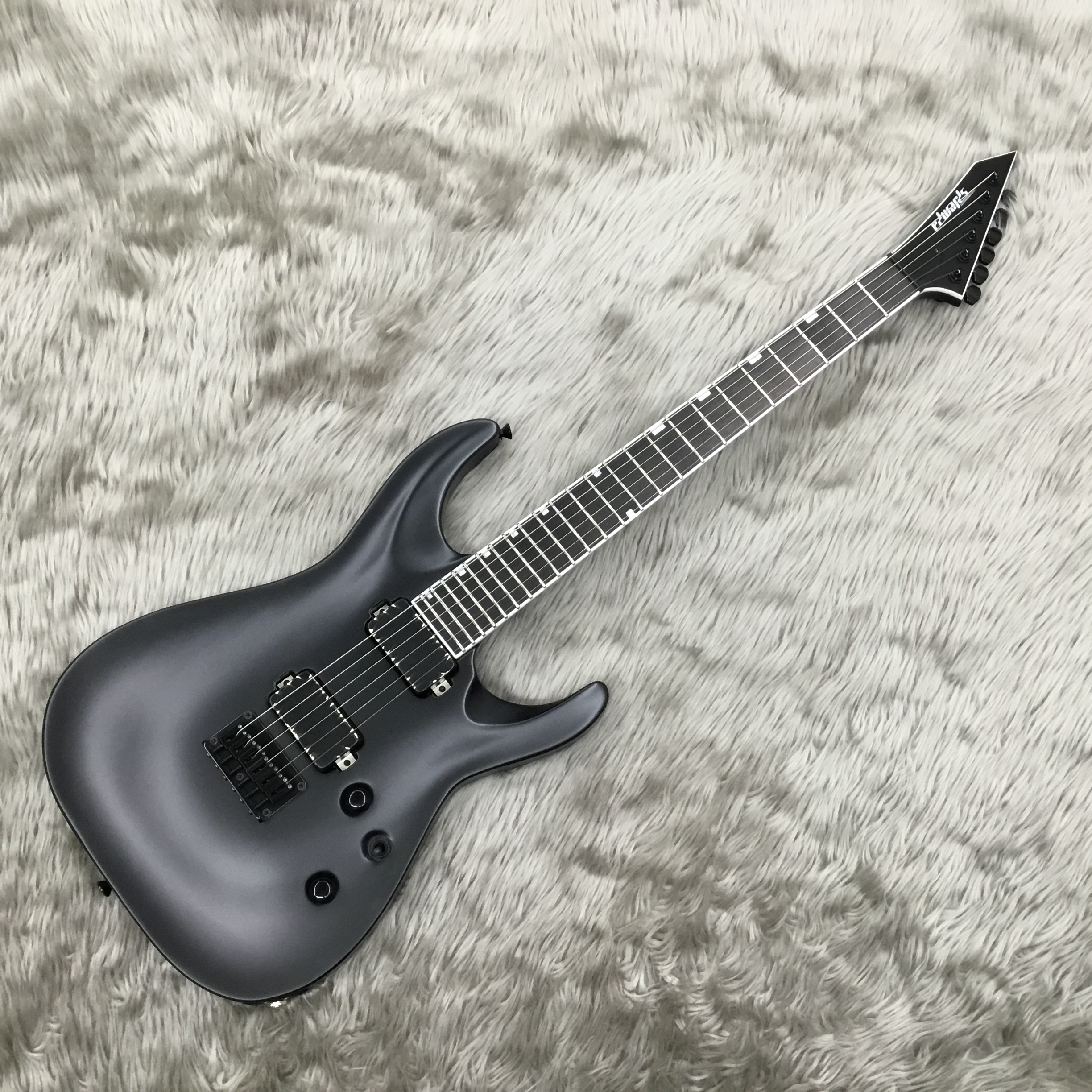 【入荷情報】-新商品-Edwards Horizon 6string入荷