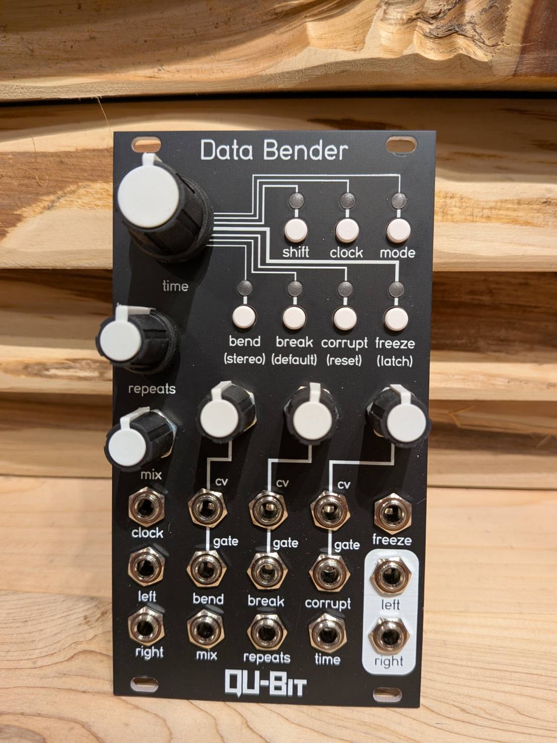 Qu-Bit ElectronixDATA BENDER