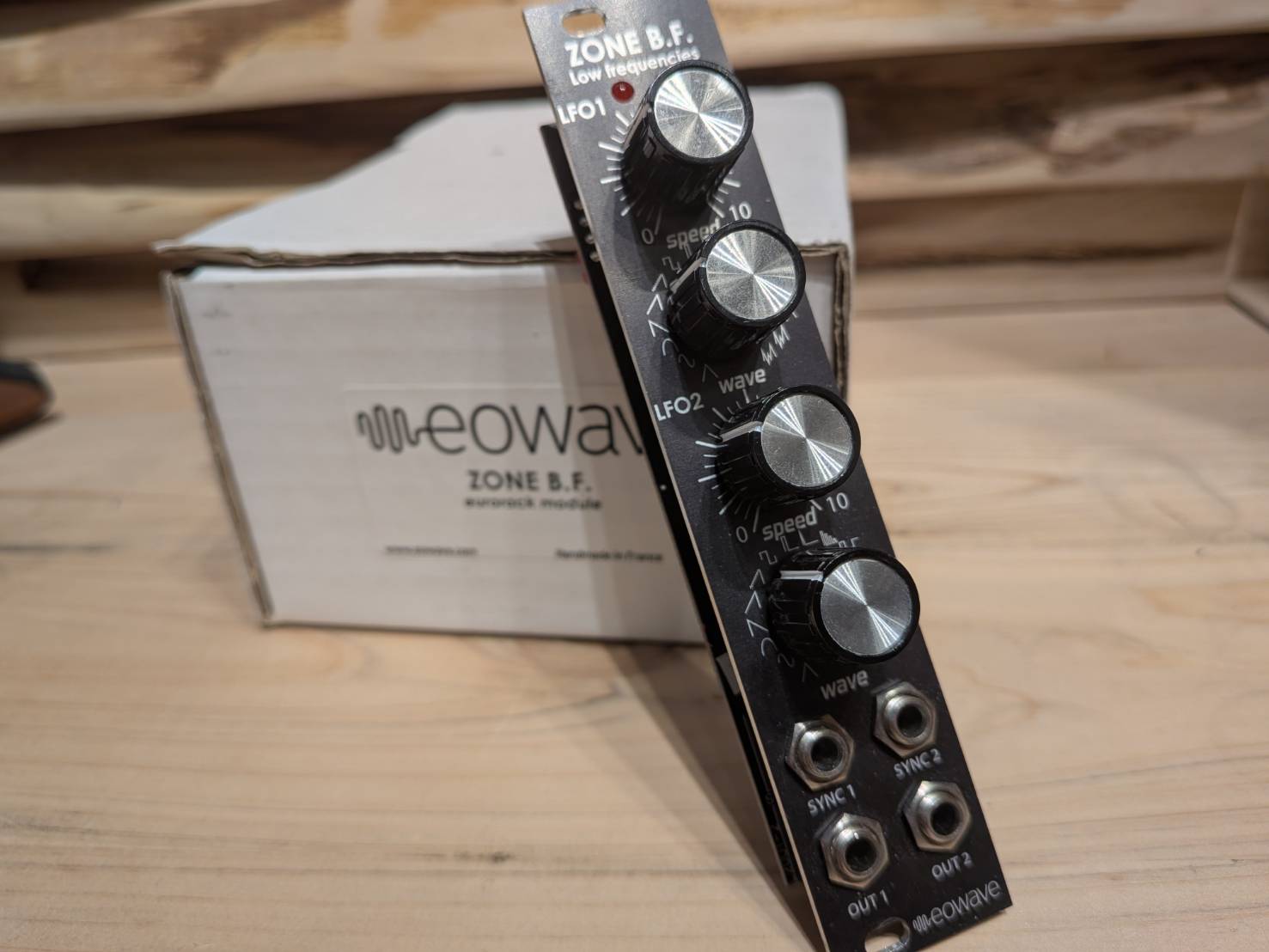 eowaveEO-105 ZONE B.F.