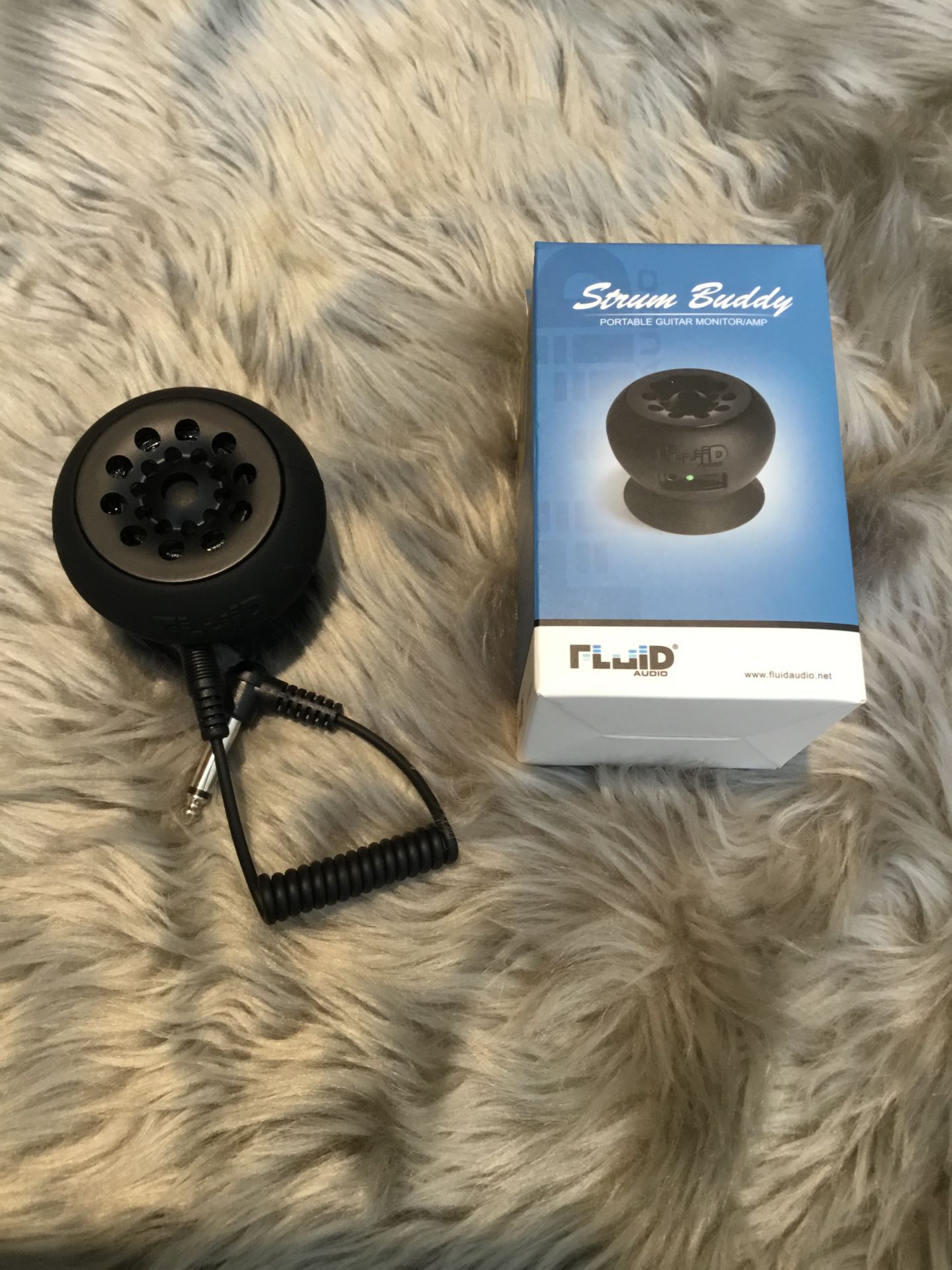【ポータブルギターアンプ】Fluid Audio/SB 入荷しました！