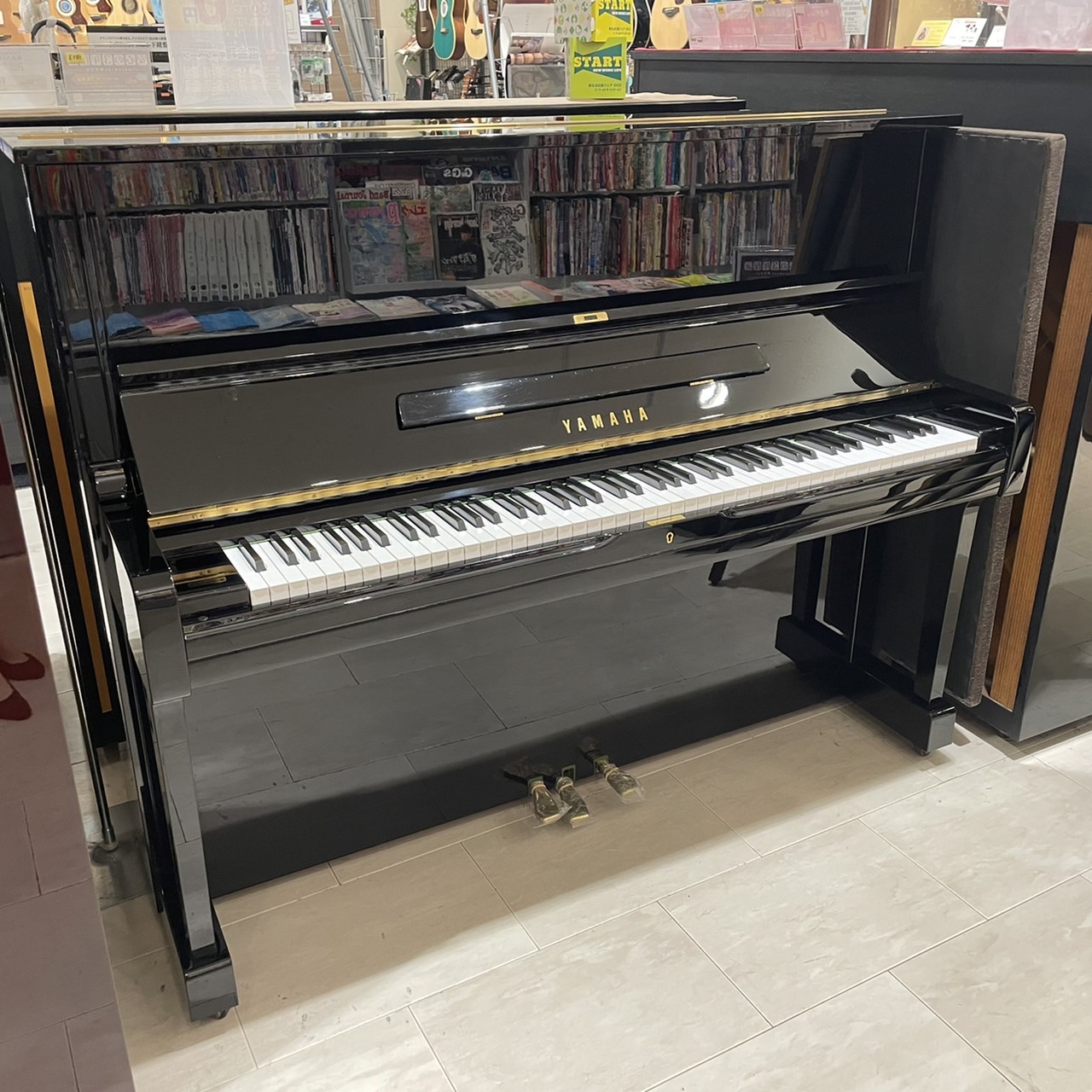 YAMAHA　中古アップライトピアノ U1A