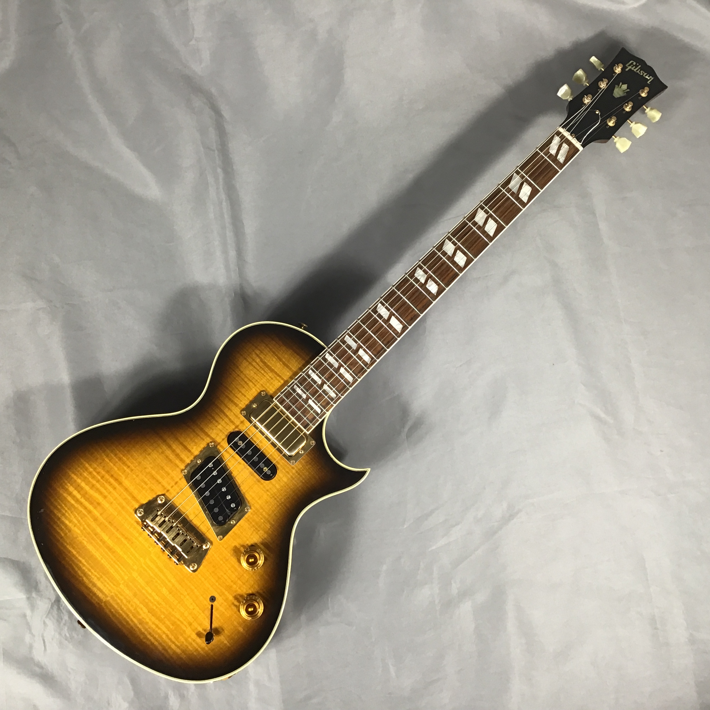 Gibson1995 Nighthawk Standard