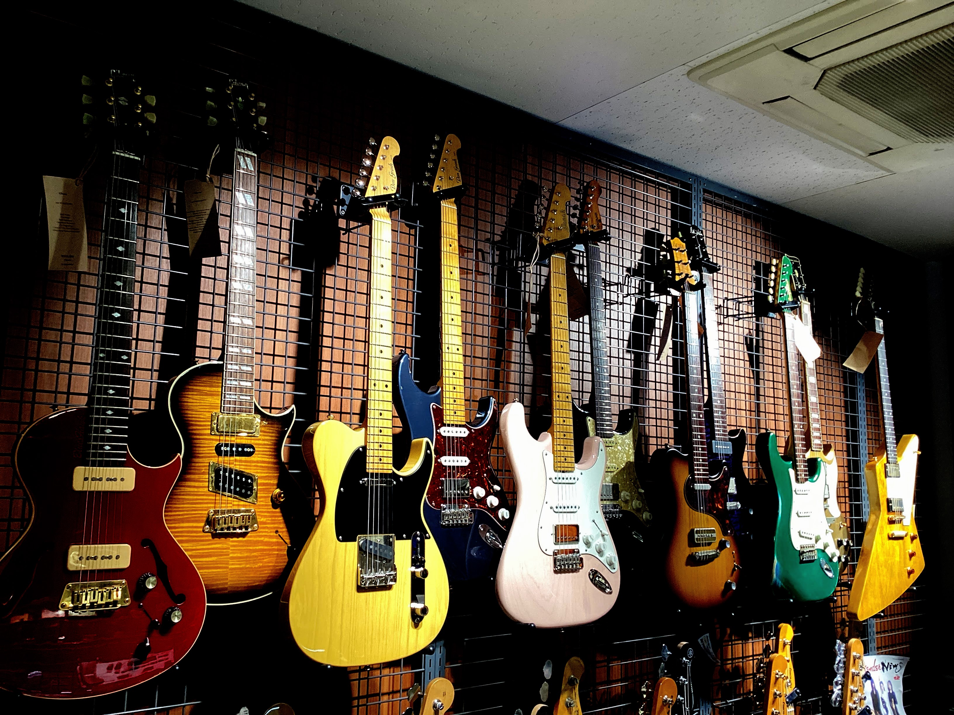 Jimmy Wallace、Grosh Guitars、Nik Huberなど、ルシアー駒木と島村楽器バイヤーによって買い付けられた珠玉の海外ハイエンドギターブランドが展示販売！ Grosh Guitars ヴィンテージを超えたカスタムすべてにおいて最高を目指したDon Grosh氏のカスタムギター […]