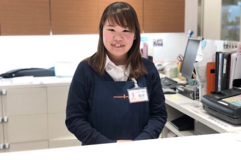 スタッフ写真 レジスタッフ 好きなアーティスト:king gnu 髭男 ゲスの極み乙女。 横田