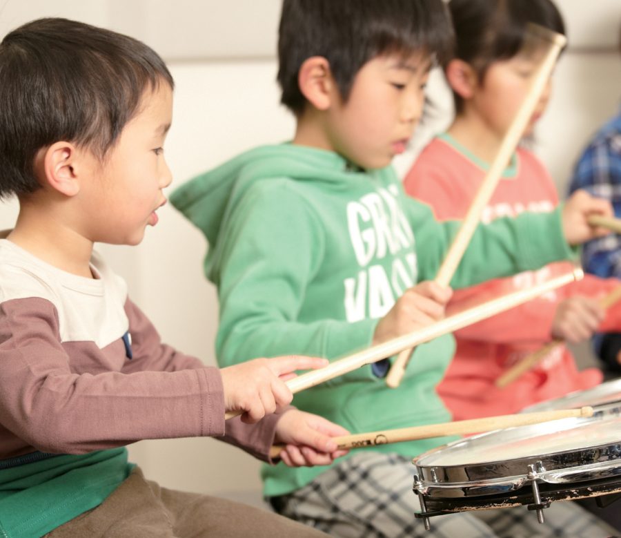 CONTENTS島村楽器の音楽教室開講曜日・講師紹介レッスン内容・料金についてお問い合せ・体験レッスンお申込み島村楽器の音楽教室 ようこそイオンモール橿原店へ 当店音楽教室は橿原市はもちろん、奈良市・大和高田市・葛城市・香芝市・御所市・五條市・桜井市・宇陀市・吉野郡・天理市・大和郡山市・橋本市・富田 […]