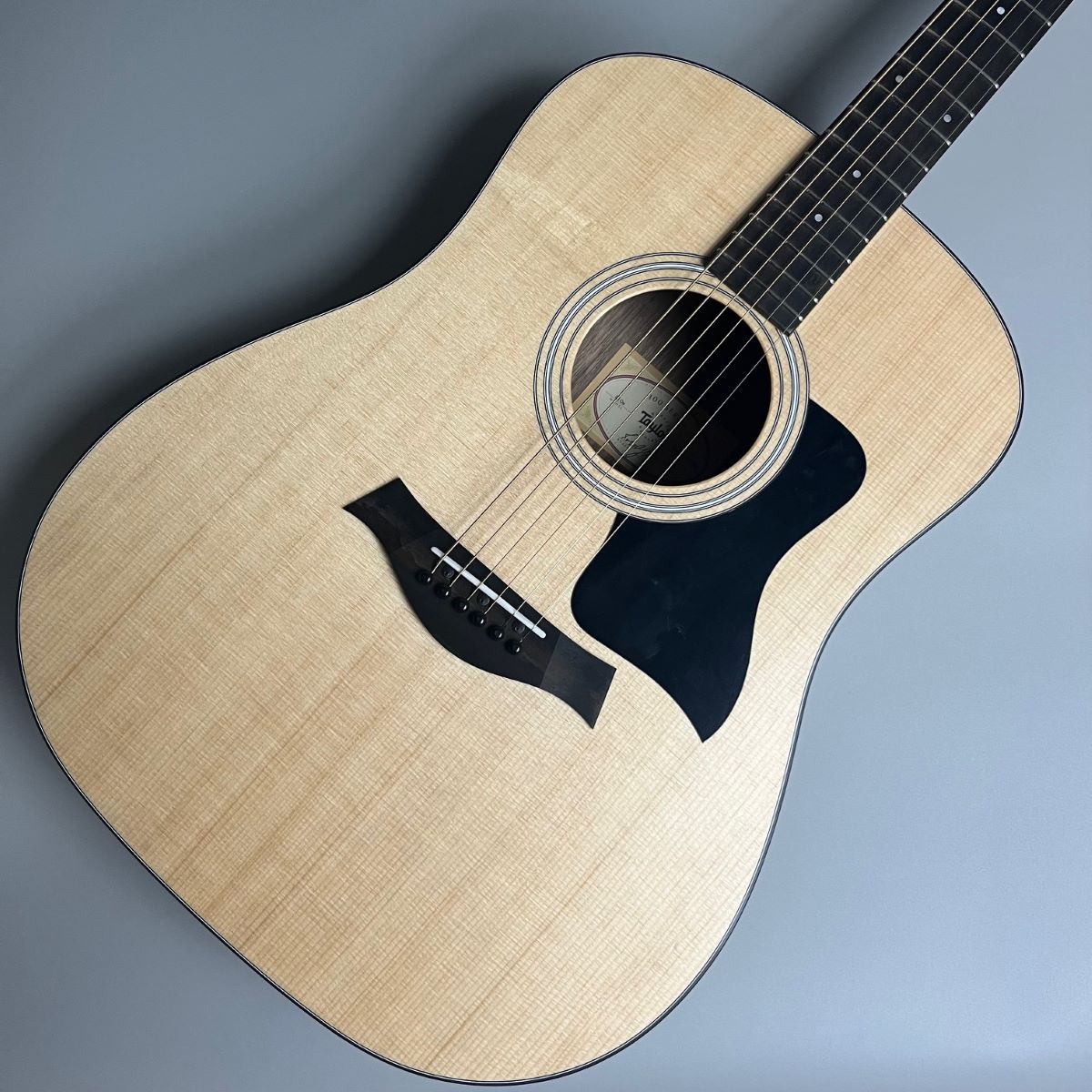 Taylor110e-Walnut