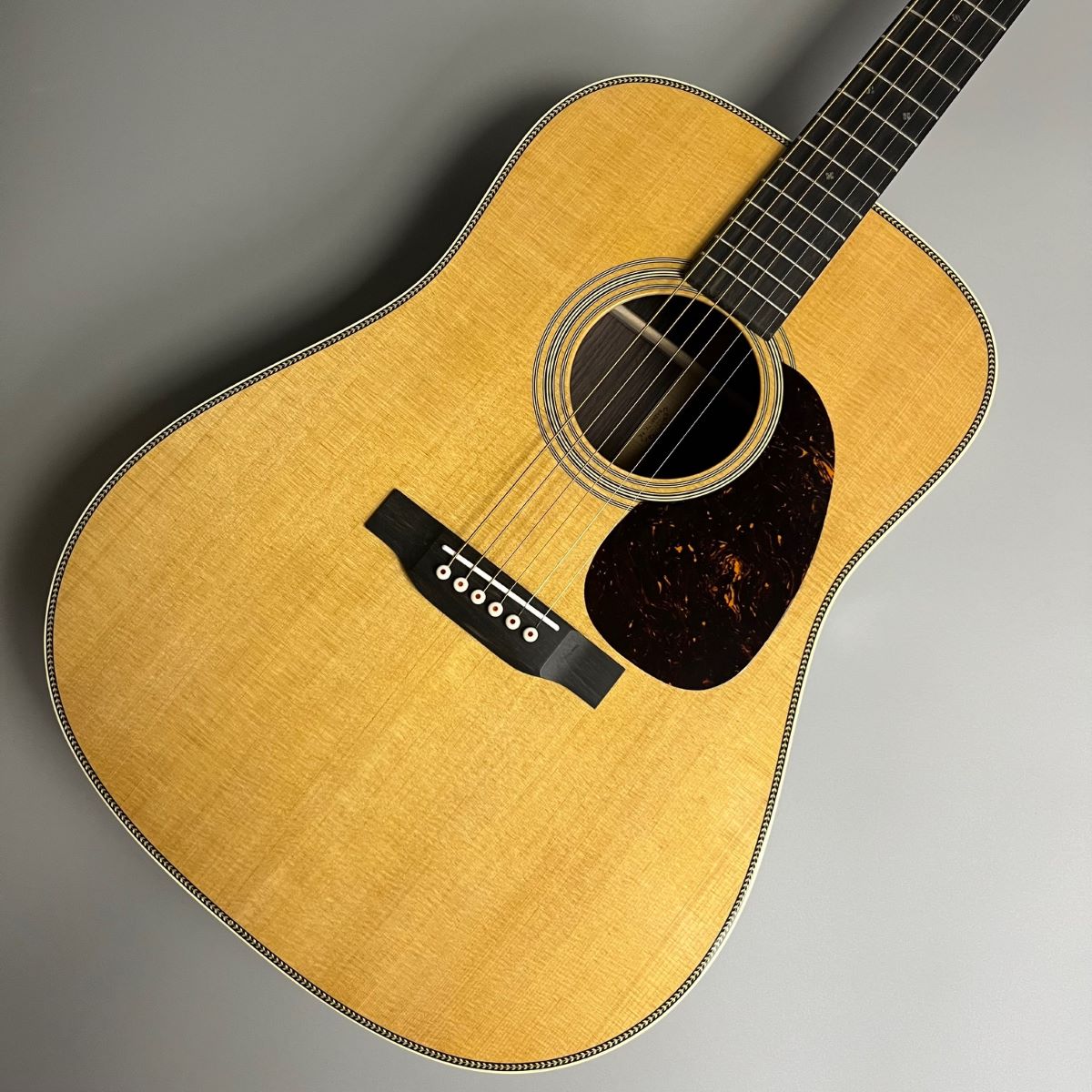 MartinHD-28 Standard