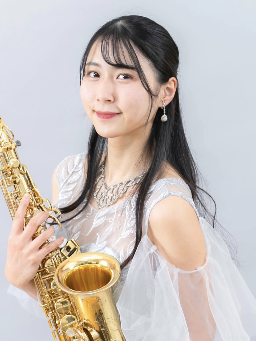 サックス講師川野 未琴