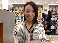 スタッフ写真 ヴァイオリンインストラクター 小山