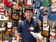スタッフ写真 管楽器 菅原