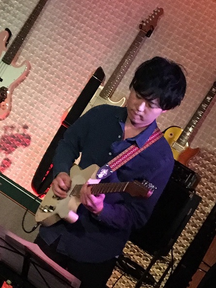｜エレキギター｜アコースティックギター｜キッズギター｜教室講師紹介｜斎藤　亮
