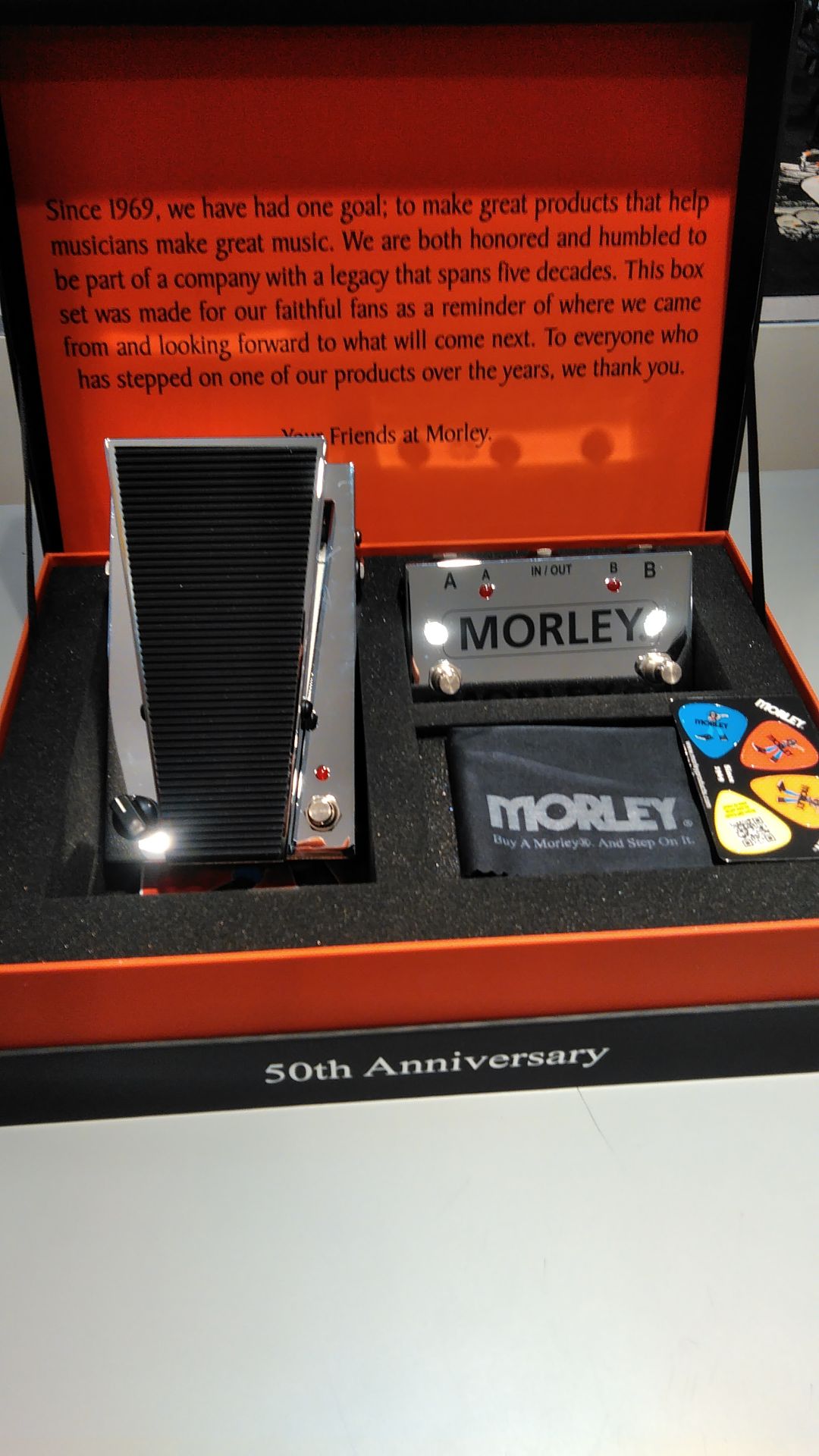 -MORLEY-ワウとラインセレクターをバンドルしたMORLEY社創立50周年記念商品”50th Anniversary CHROME BUNDLE”限定入荷！